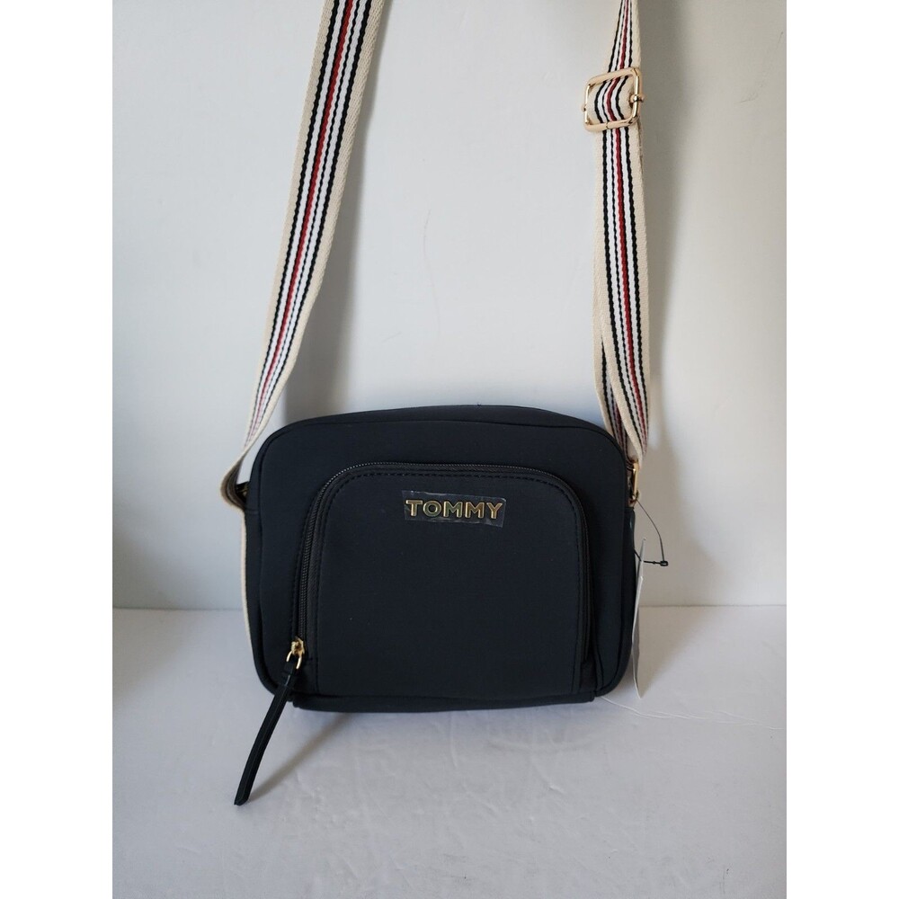 NWT Tommy Hilfiger Neoprene Navy Blue Lightweight crossbody Bag W/ Front Pocket